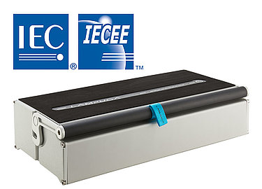 Die Lampuga Jetboard Batterie und das IEC und IECEE Logo
